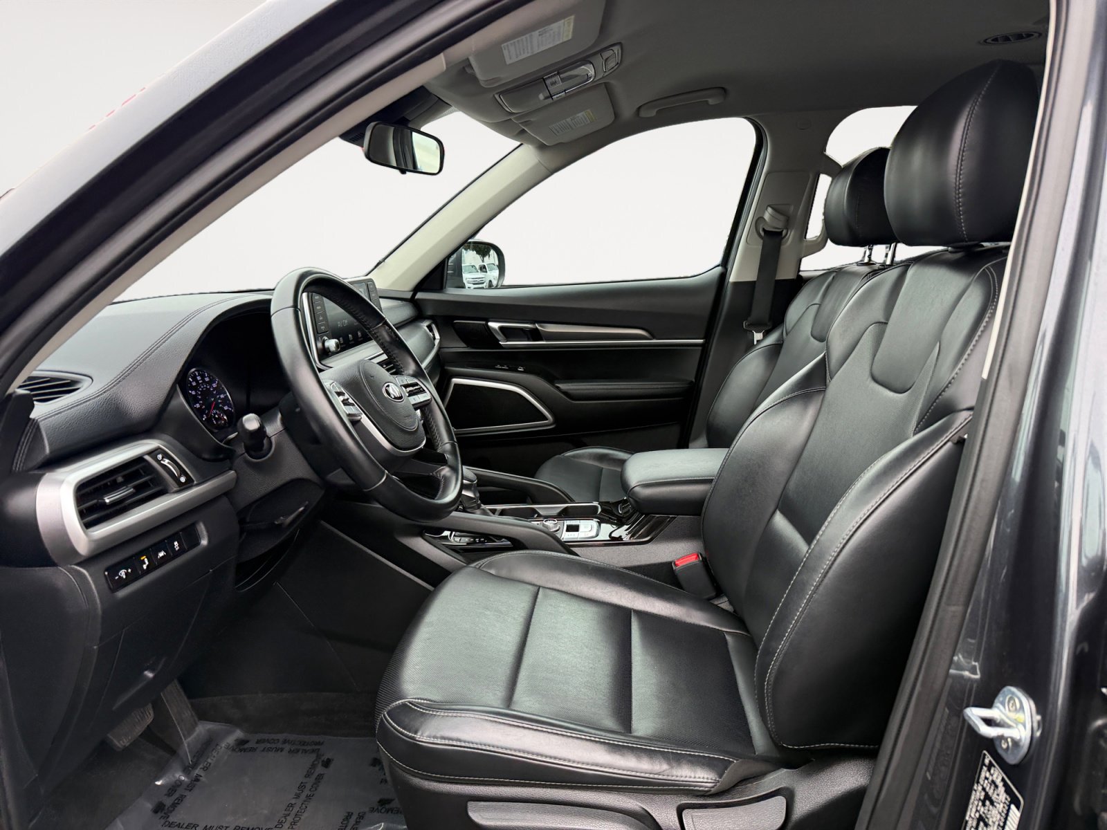 Certified 2020 Kia Telluride LX image 10