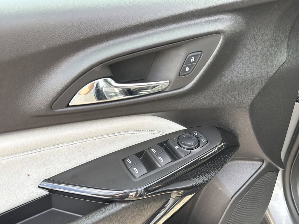 Used 2025 Chevrolet Trax LT image 20