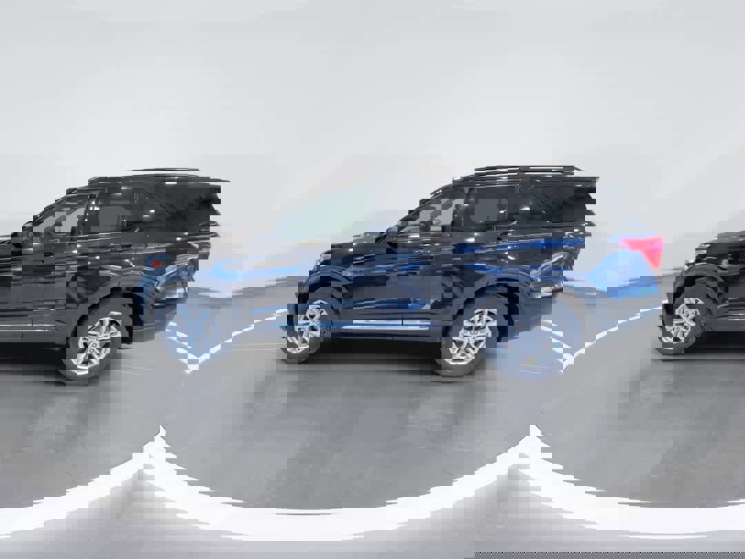 Used 2020 Ford Explorer XLT w/ Comfort Package image 5