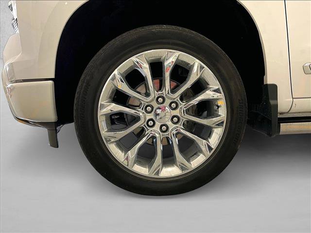 Used 2023 Chevrolet Silverado 1500 High Country w/ High Country Premium Package AWD/4WD image 10