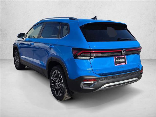 New 2026 Volkswagen Taos SE image 8