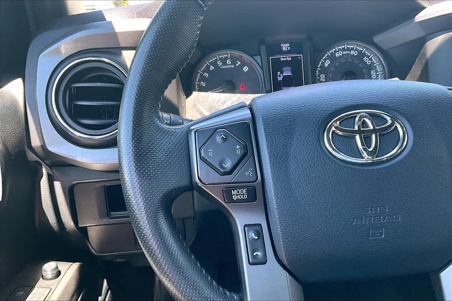 Certified 2019 Toyota Tacoma TRD Off-Road AWD/4WD image 23