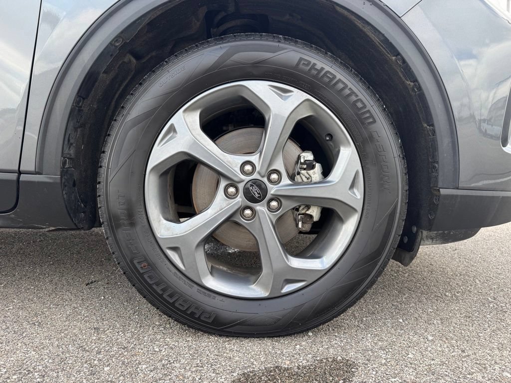 Used 2025 Ford Escape ST-Line FWD image 18