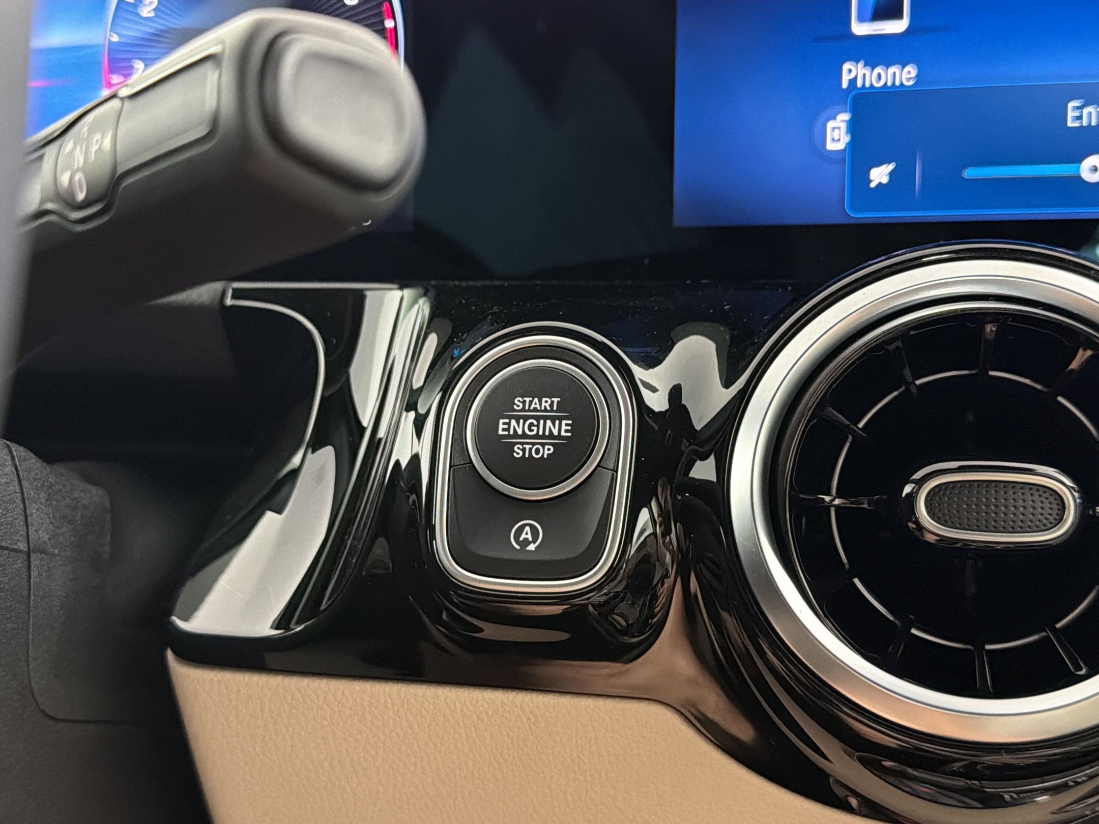 New 2026 Mercedes-Benz GLA 250 4MATIC image 17
