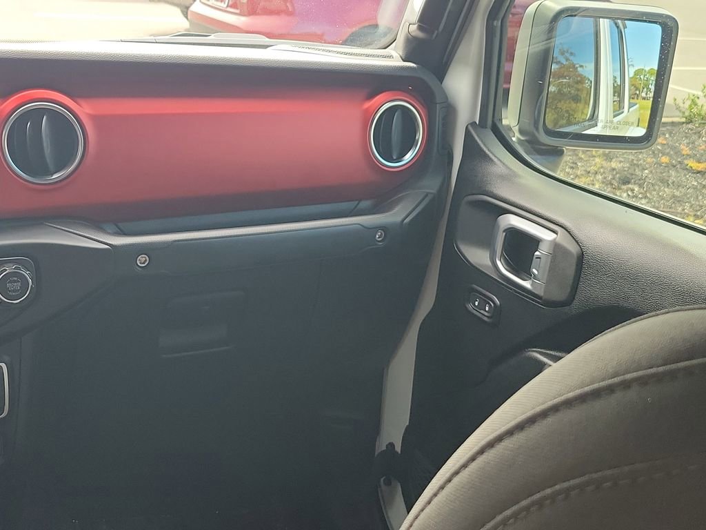 Used 2020 Jeep Gladiator Rubicon w/ Trailer Tow Package image 18