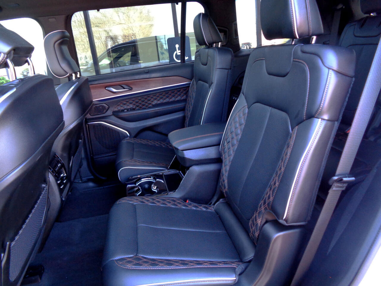 Used 2021 Jeep Grand Cherokee L Summit w/ Advanced Protech Group IV image 18