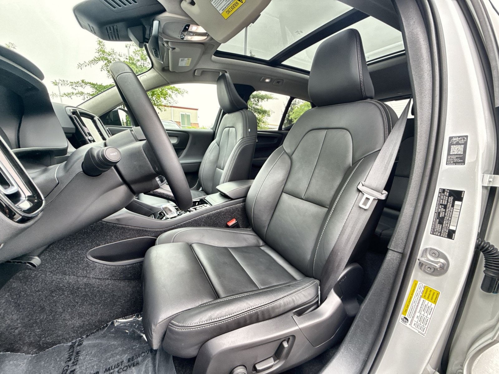 New 2026 Volvo XC40 B5 Plus w/ Protection Package Premier AWD/4WD image 21