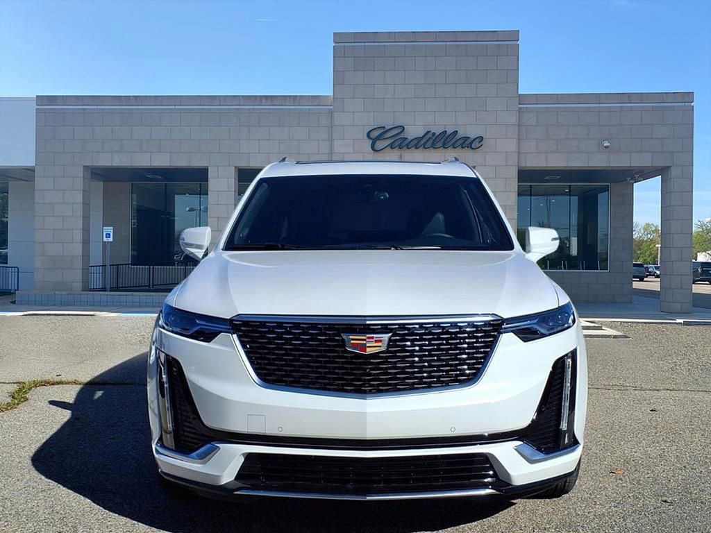 New 2025 Cadillac XT6 Premium Luxury w/ LPO, Floor Liner Package AWD/4WD image 2
