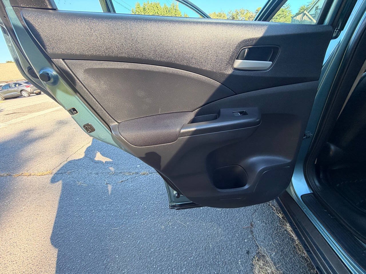 Used 2015 Honda CR-V LX image 12