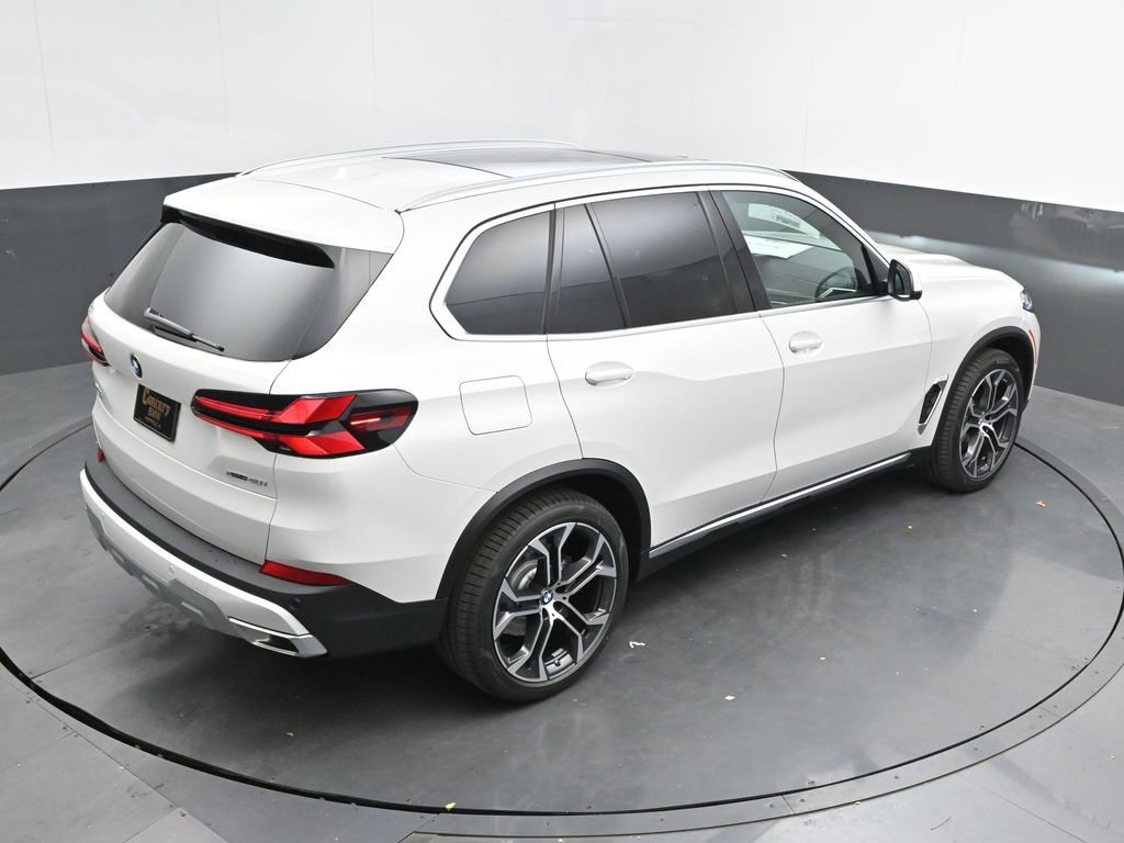 New 2026 BMW X5 xDrive40i w/ Parking Assistance Package AWD/4WD image 41