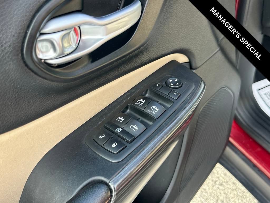 Used 2015 Jeep Cherokee Limited image 14