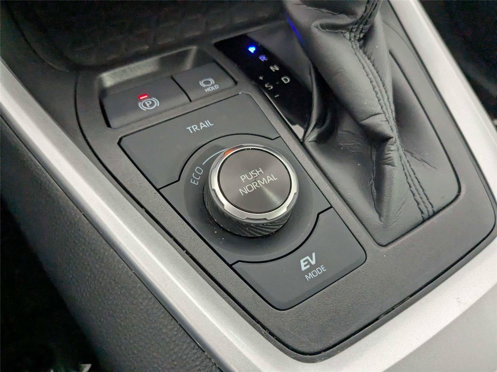 Certified 2023 Toyota RAV4 XLE Premium AWD/4WD image 26