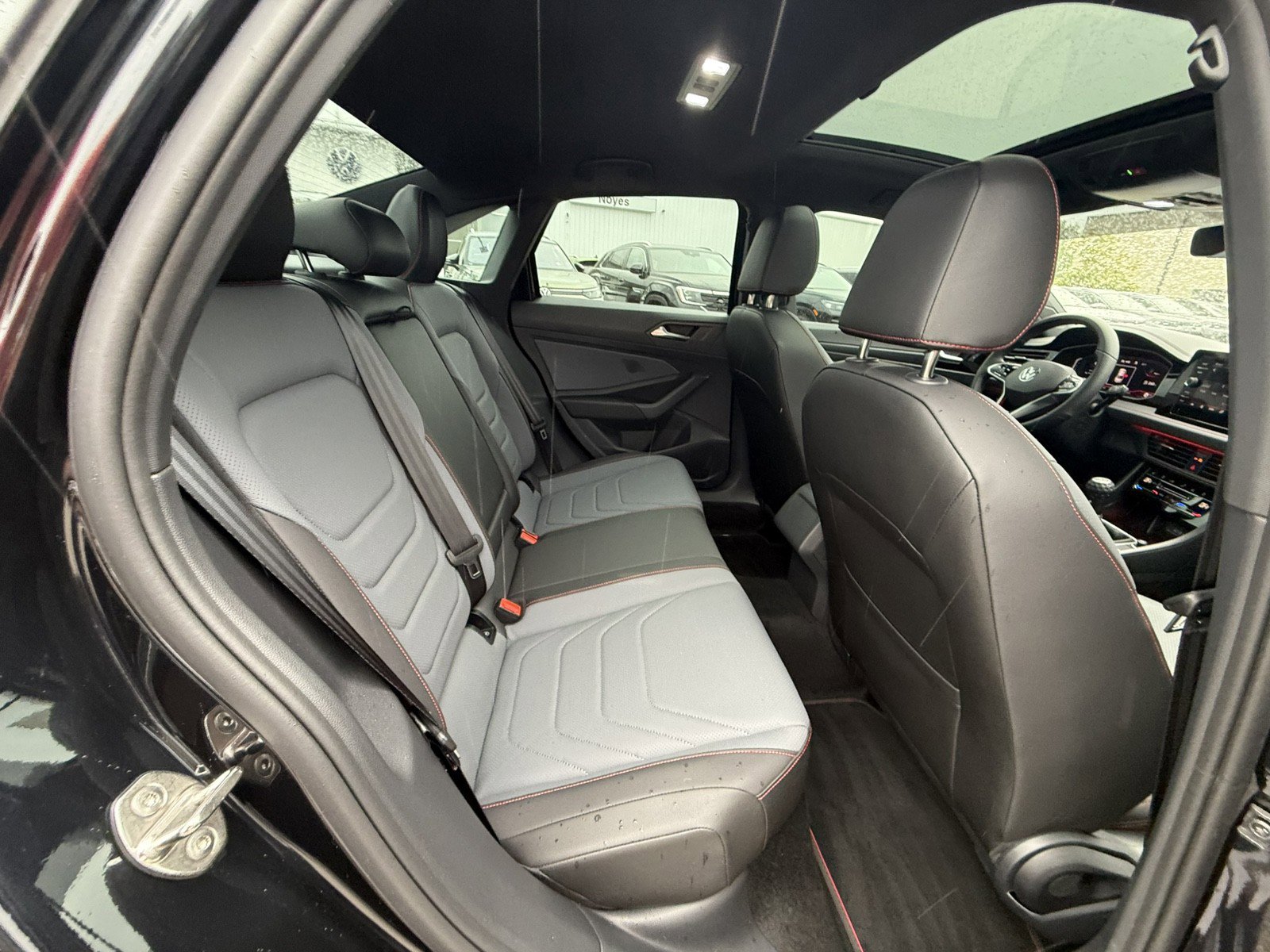 Used 2025 Volkswagen Jetta GLI Autobahn w/ GLI Black Package FWD image 23