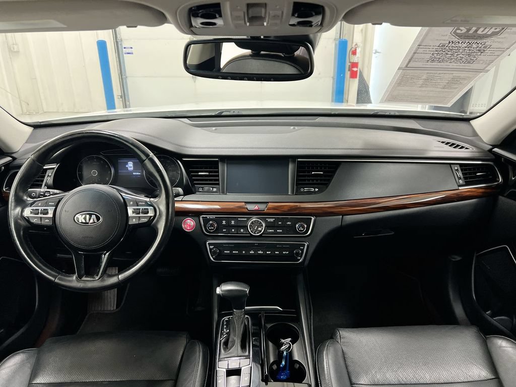 Used 2019 Kia Cadenza Technology FWD image 10
