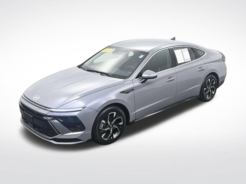 Used 2025 Hyundai Sonata SEL FWD image 31