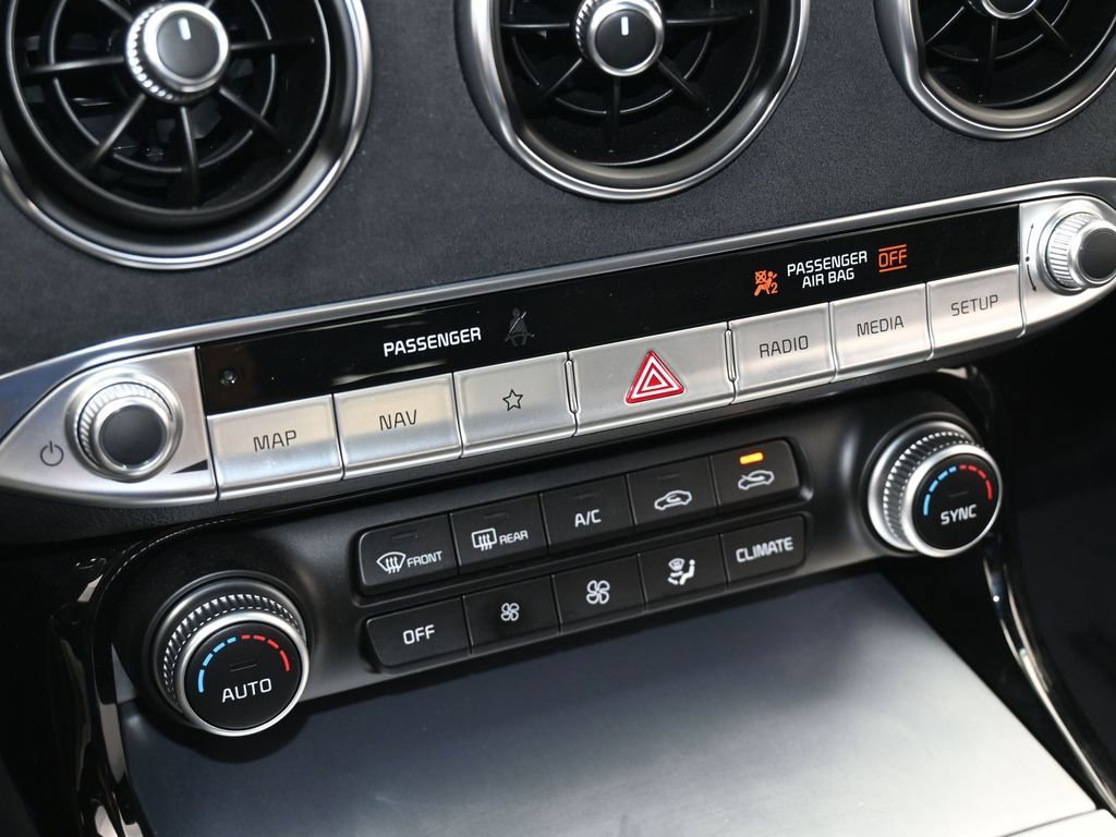 Used 2023 Kia Stinger GT2 image 31