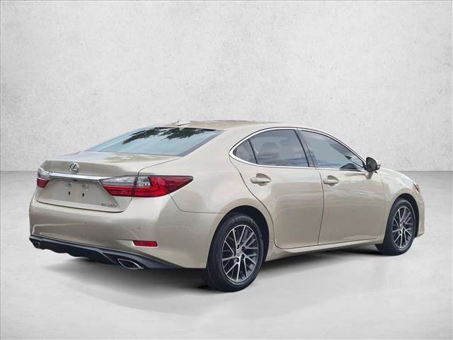 Used 2016 Lexus ES 350 w/ Luxury Package w/Wood Trim FWD image 5