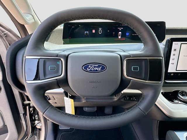 New 2026 Ford Expedition Active RWD image 7