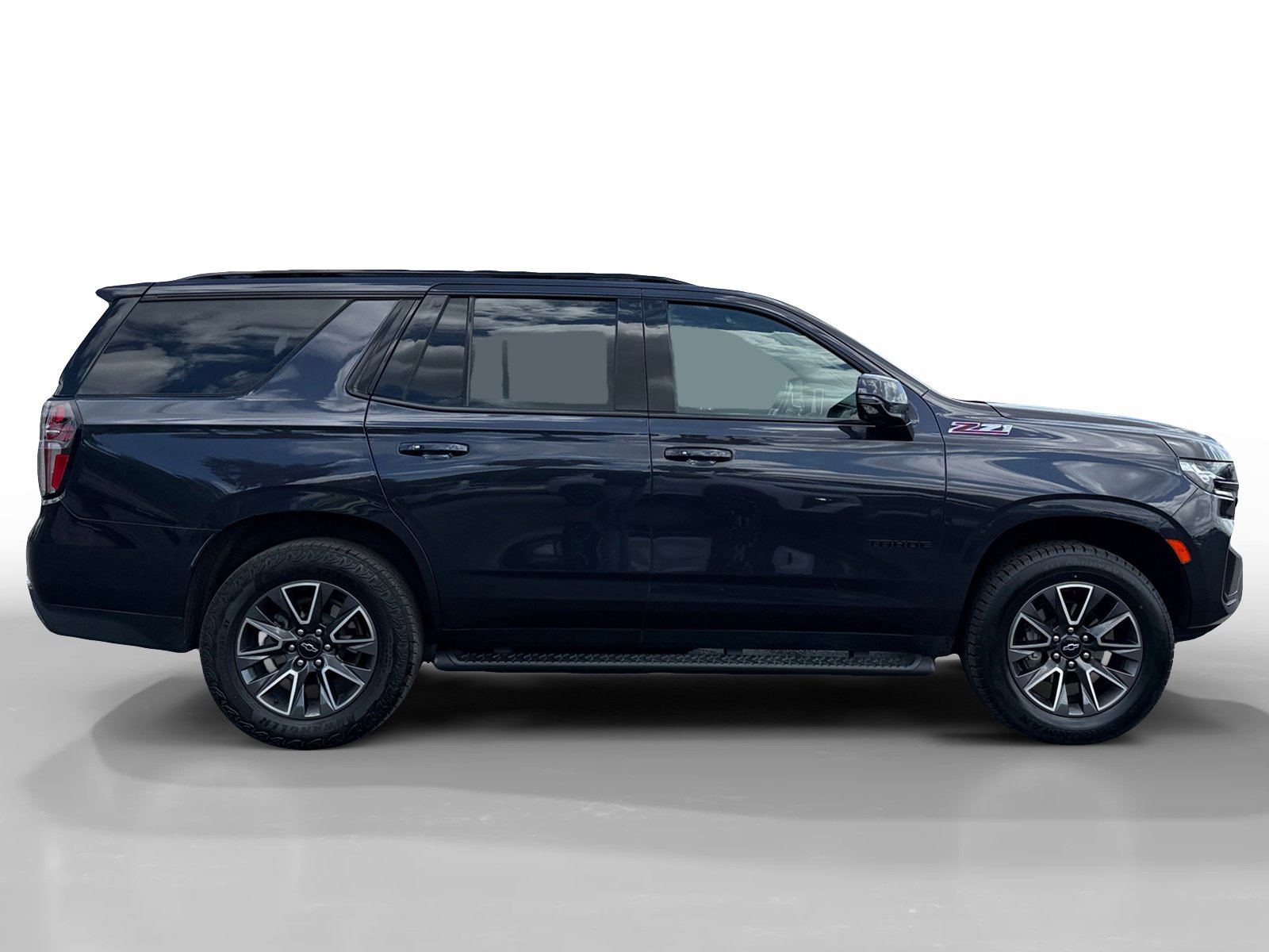 Used 2023 Chevrolet Tahoe Z71 w/ Luxury Package AWD/4WD image 6