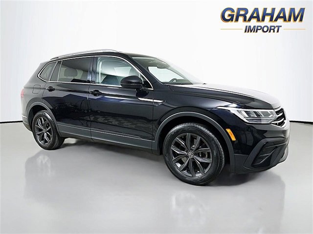 Used 2024 Volkswagen Tiguan SE
