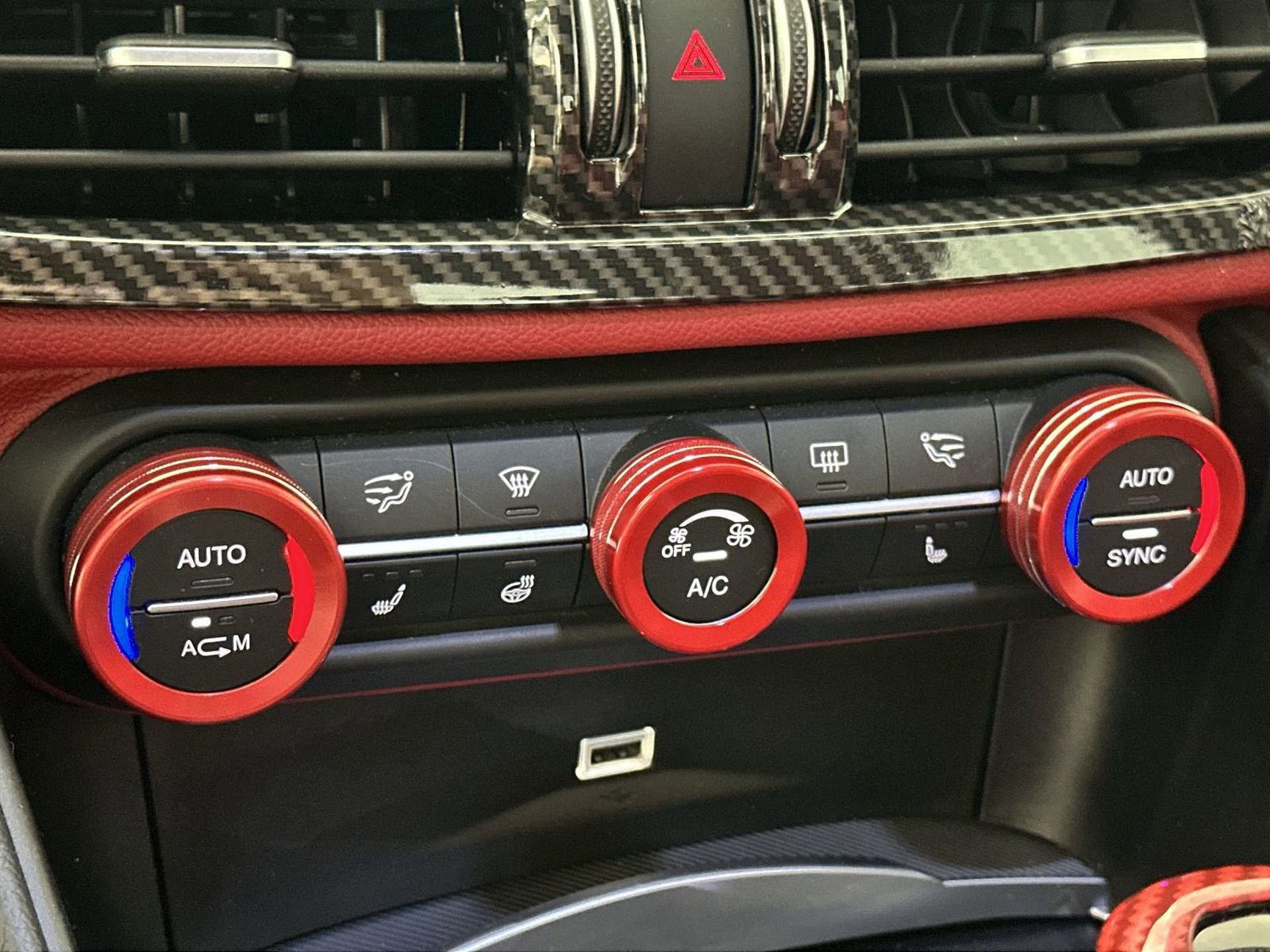 Used 2019 Alfa Romeo Giulia Ti Sport w/ Quick Order Package 22U Sport RWD image 19