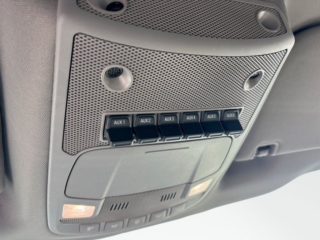 Used 2019 Ford F250 XLT w/ XLT Premium Package AWD/4WD image 38