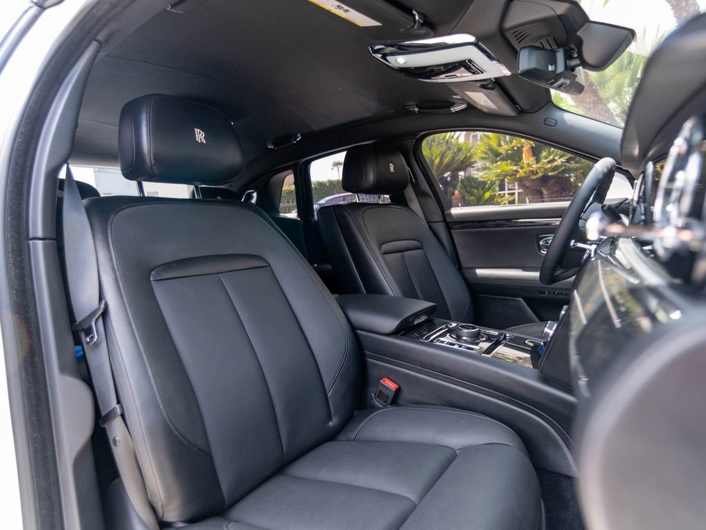 Used 2022 Rolls-Royce Ghost AWD/4WD image 33