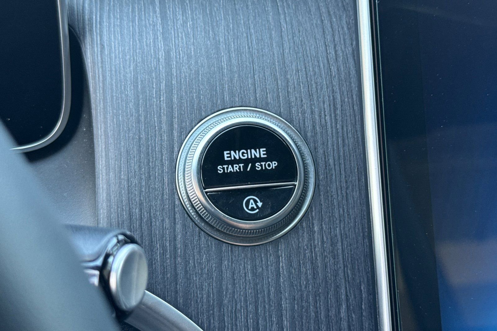 Certified 2024 Mercedes-Benz GLC 300 image 25