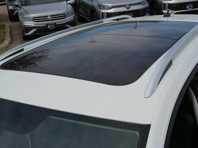Used 2017 Volkswagen Golf Alltrack SEL image 11