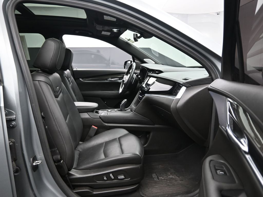 Used 2023 Cadillac XT6 Sport image 35