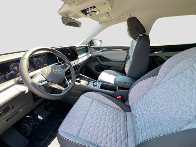 New 2025 Volkswagen Tiguan S FWD image 20