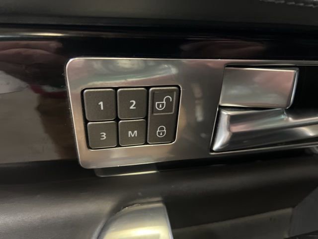 Used 2016 Land Rover LR4 HSE LUX image 52