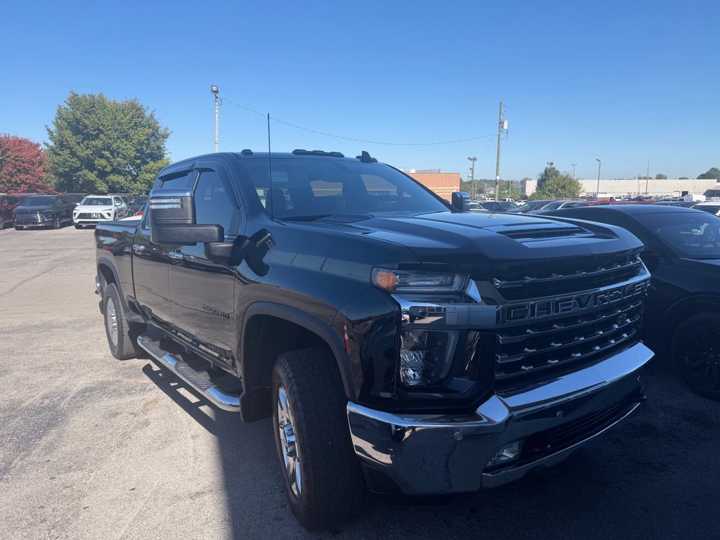Used 2022 Chevrolet Silverado 2500 LTZ w/ LTZ Plus Package AWD/4WD image 2