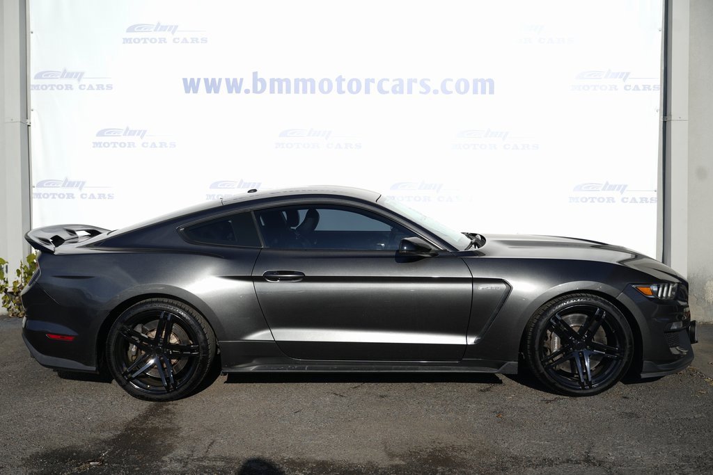 Used 2017 Ford Mustang Shelby GT350 image 7