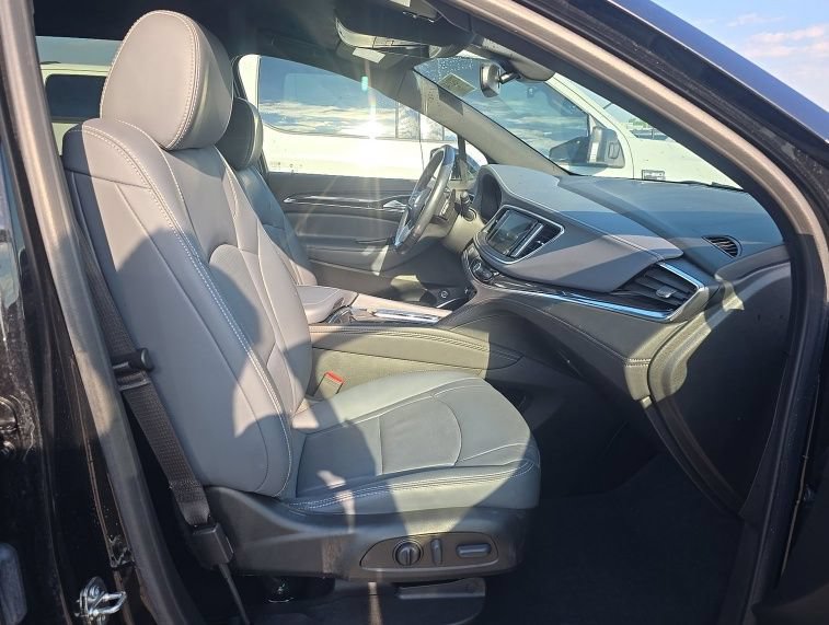 Used 2023 Buick Enclave Essence w/ Sport Touring Edition FWD image 27