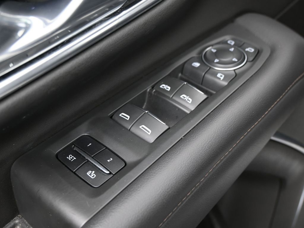 Used 2021 Chevrolet Tahoe High Country image 14