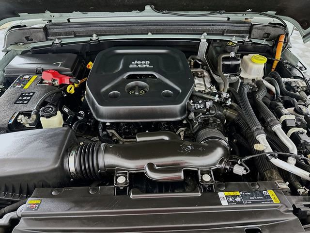 Used 2023 Jeep Wrangler Unlimited Sahara w/ Cold Weather Group image 31