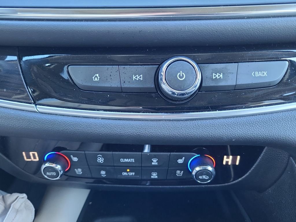 Used 2021 Buick Enclave Premium w/ Sun and Sites Package AWD/4WD image 23