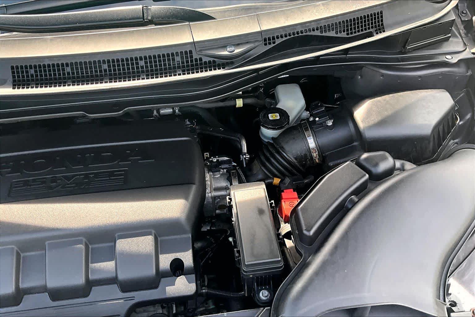 Used 2016 Honda Odyssey SE image 32