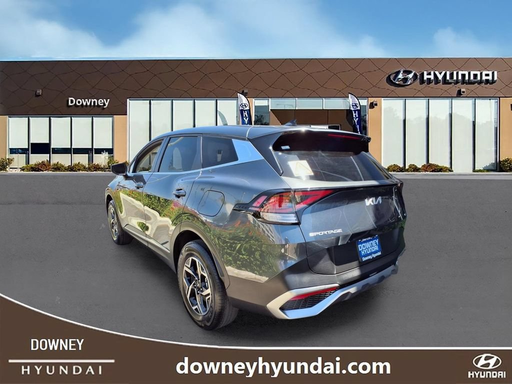 Used 2025 Kia Sportage LX AWD/4WD image 4