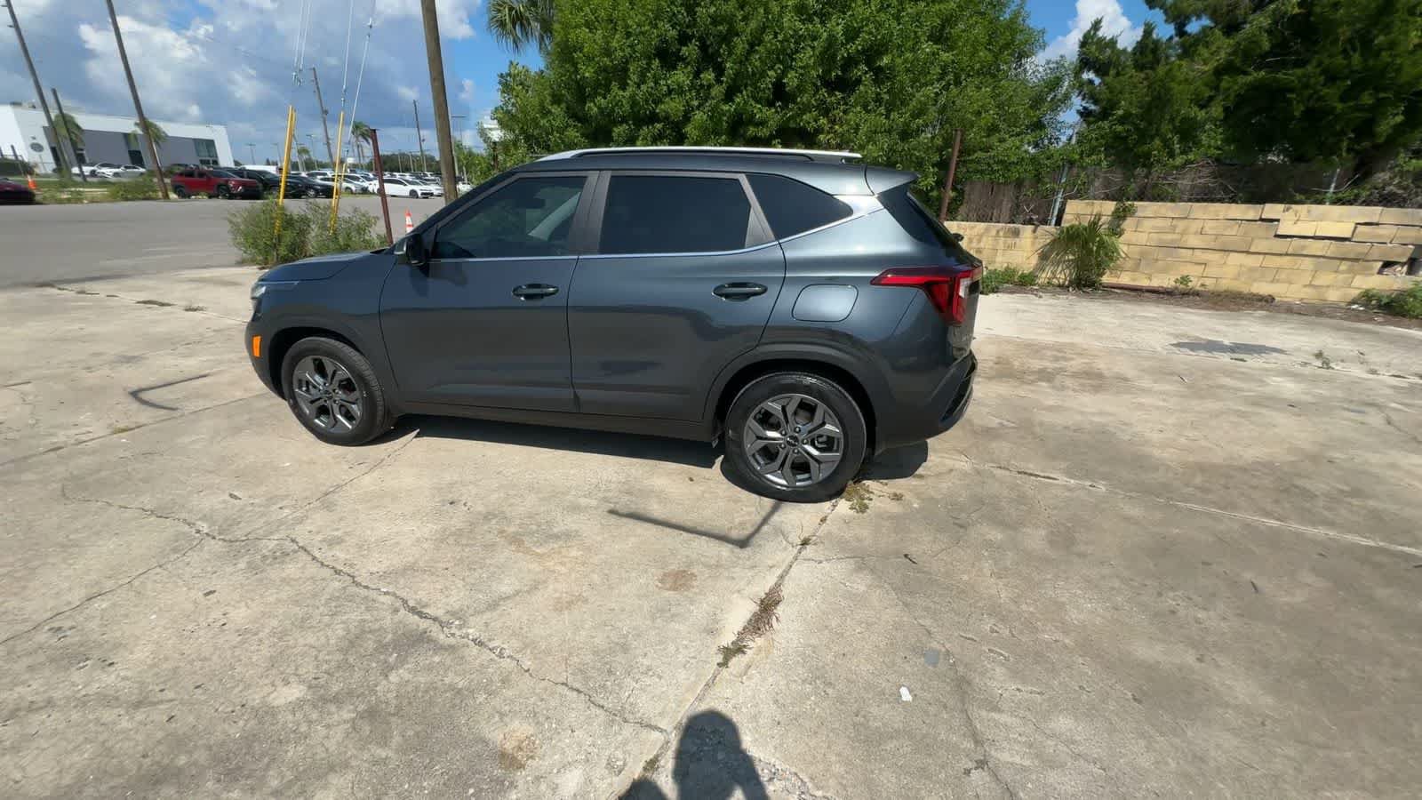 Used 2024 Kia Seltos S AWD/4WD image 5