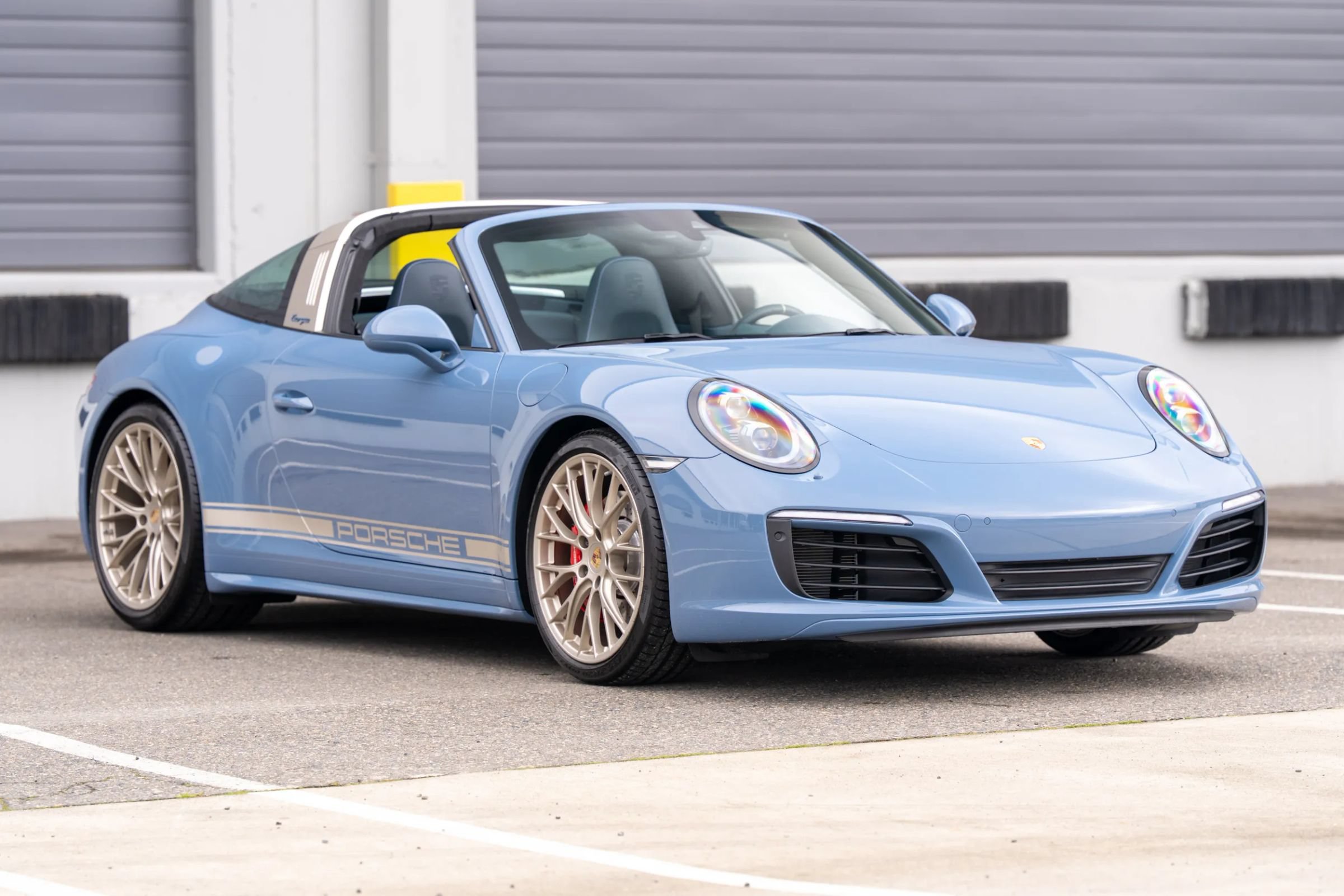 Used 2017 Porsche 911 Targa 4S AWD/4WD image 23