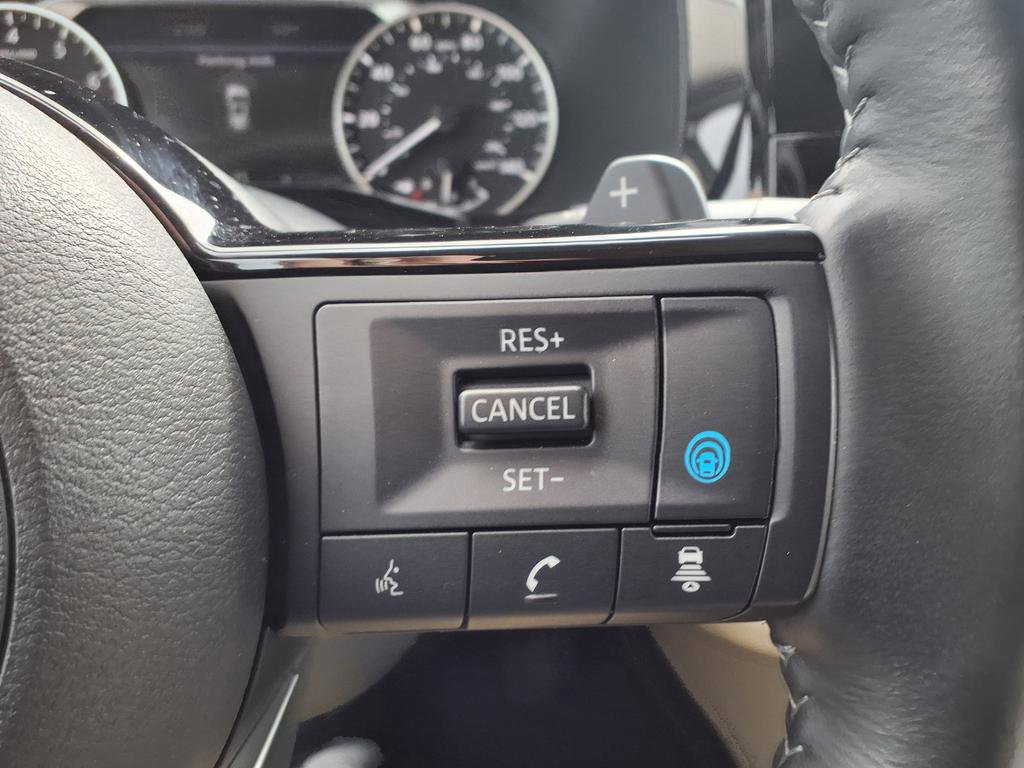 Used 2024 Nissan Pathfinder SL image 35