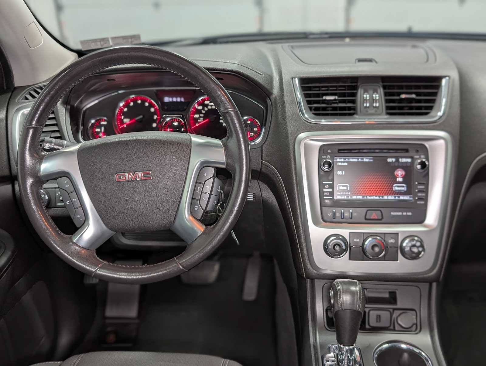 Used 2015 GMC Acadia SLE AWD/4WD image 5