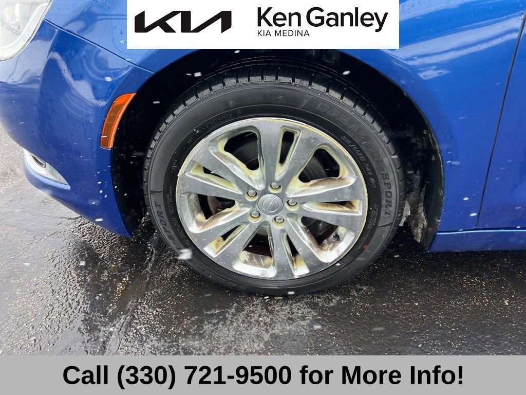 Used 2015 Chrysler 200 Limited w/ Convenience Group image 17