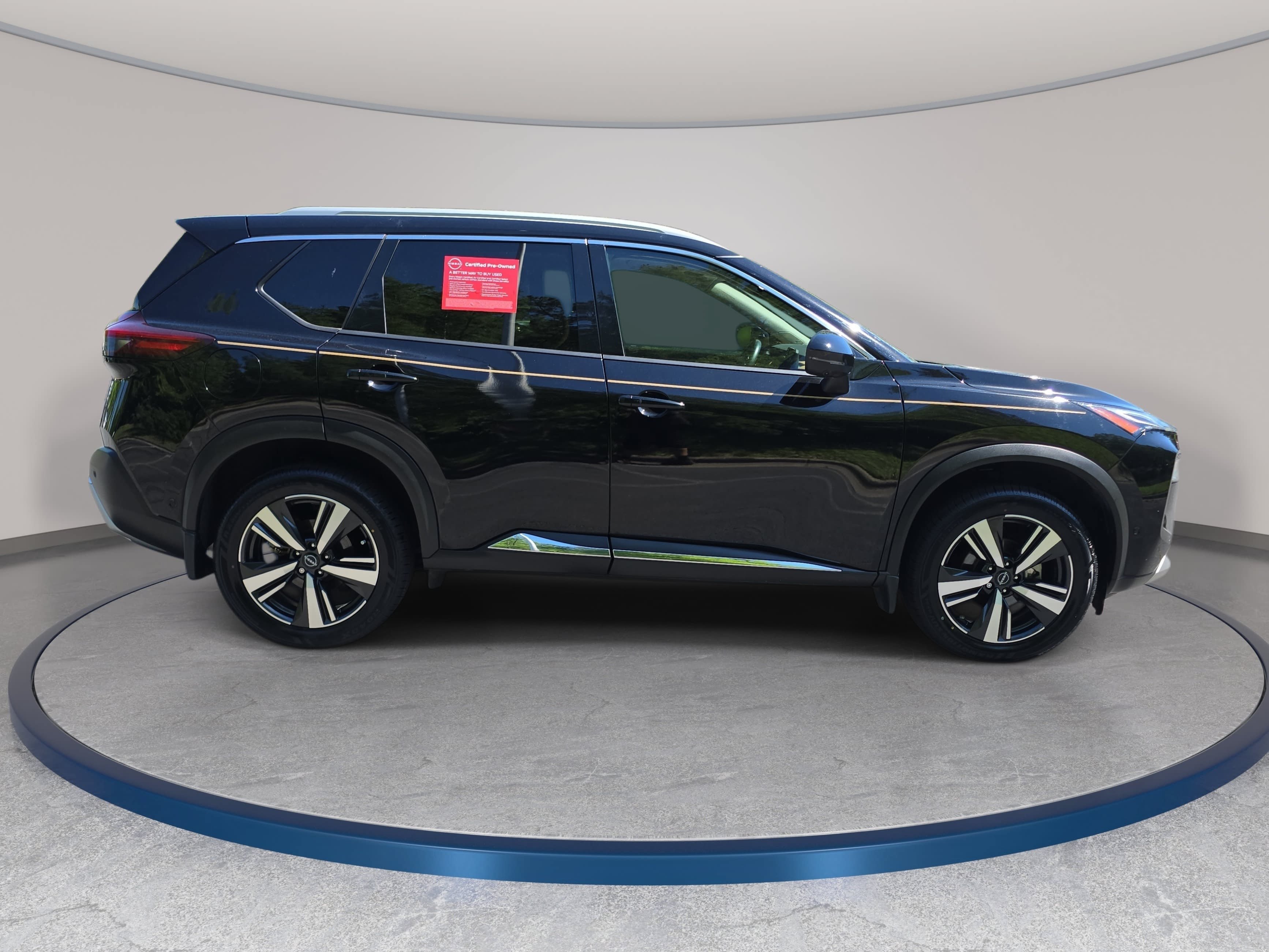 Certified 2023 Nissan Rogue Platinum FWD image 4
