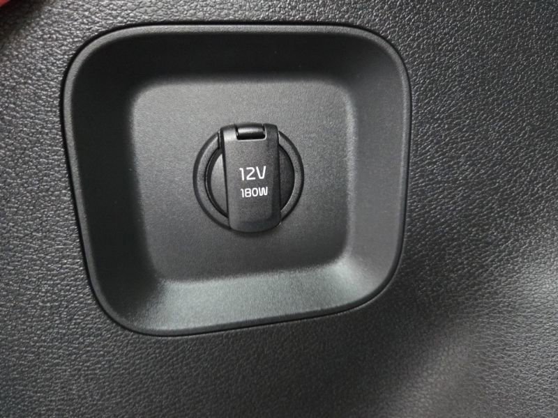 Used 2025 Kia Sportage LX AWD/4WD image 12