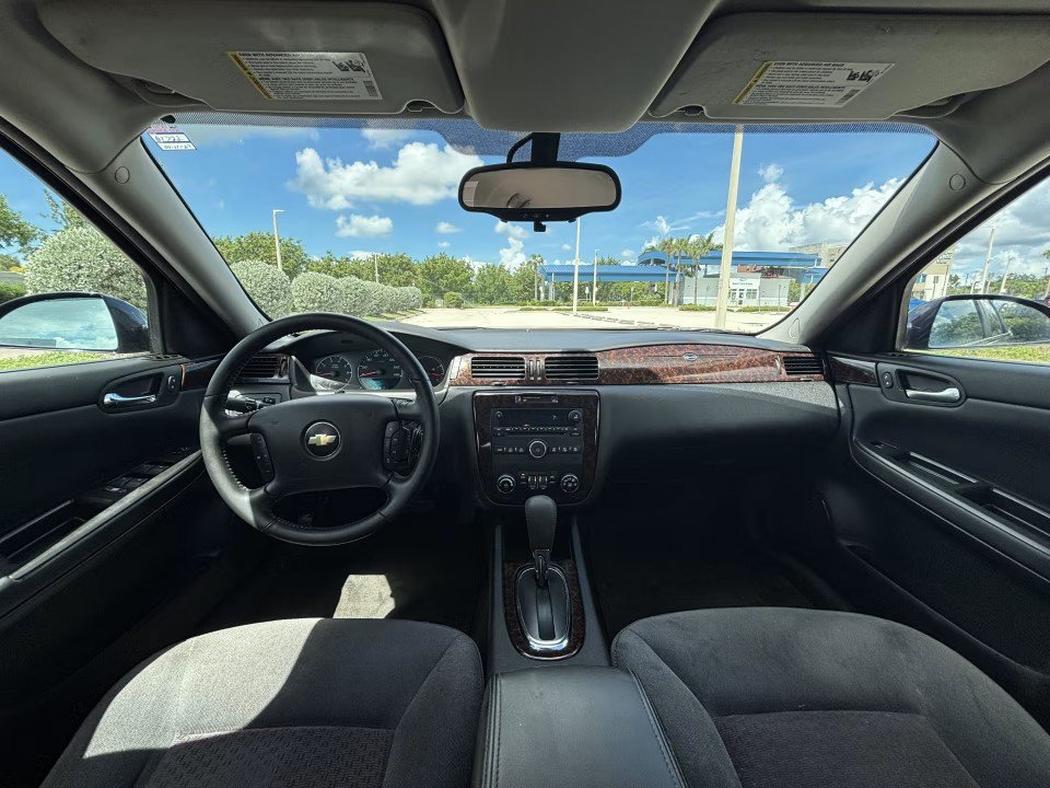 Used 2012 Chevrolet Impala LT FWD image 13