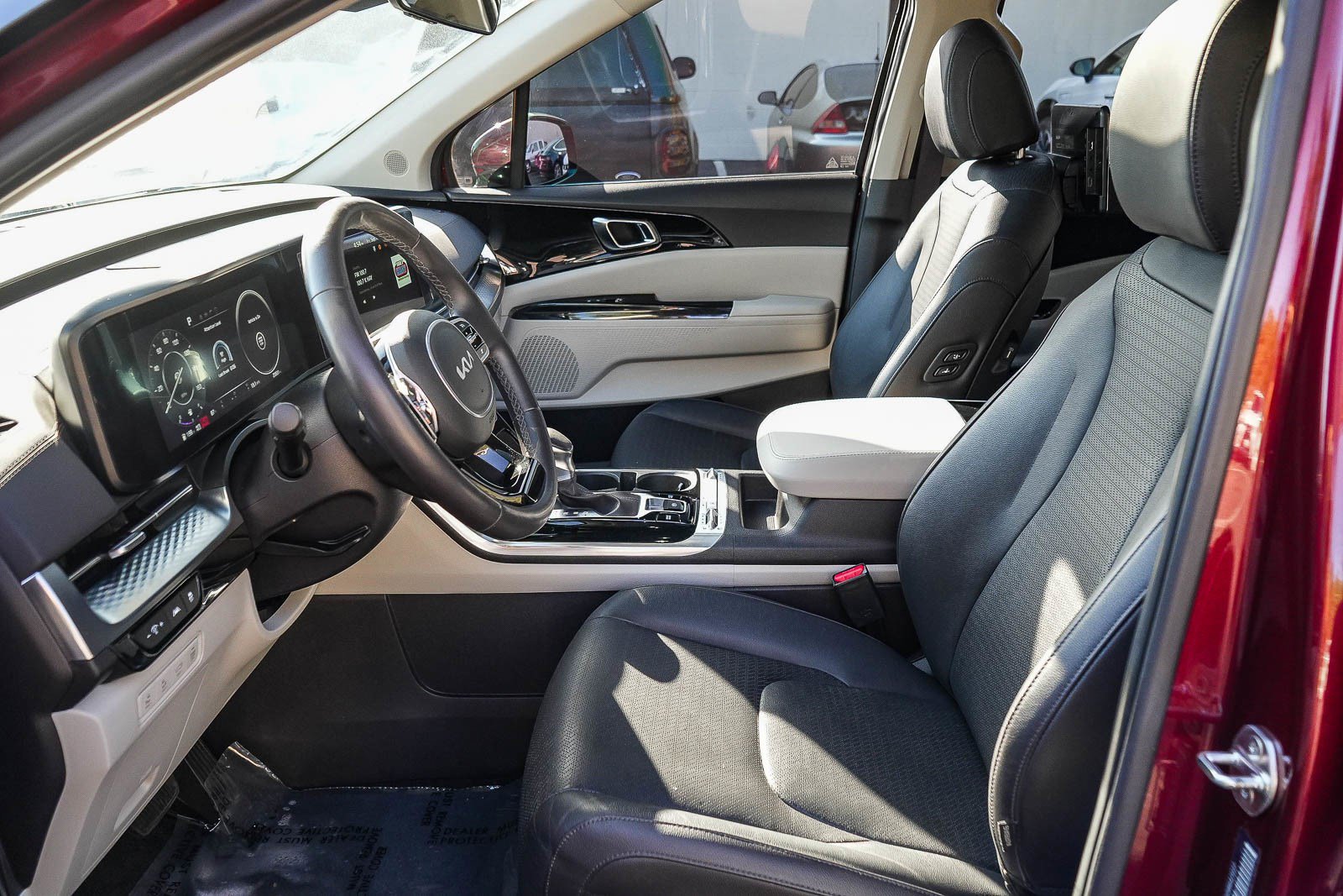 Used 2024 Kia Carnival SX Prestige FWD image 17