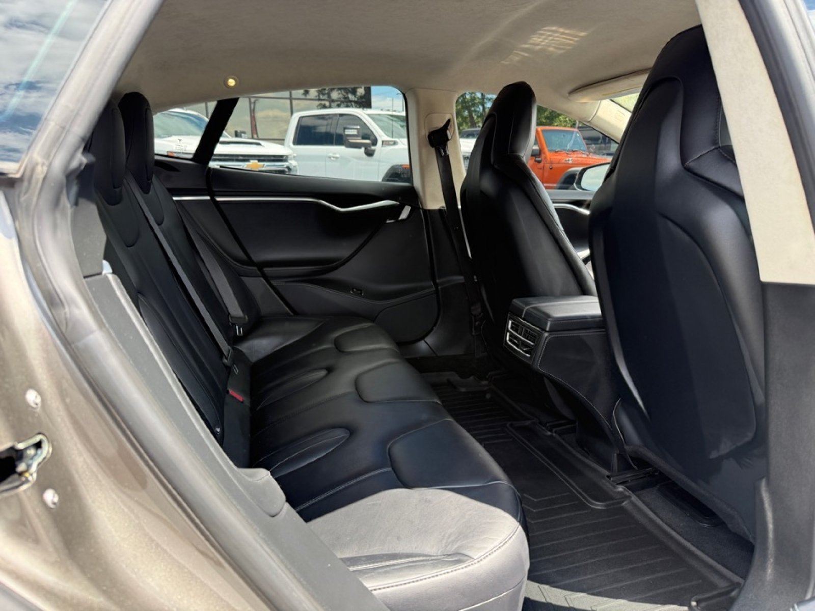 Used 2015 Tesla Model S 70D AWD/4WD image 25